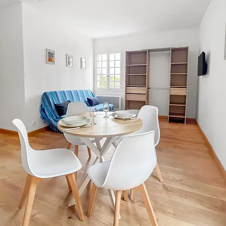 Appartement T2 Lumineux Avec Terrasse A Fréjus