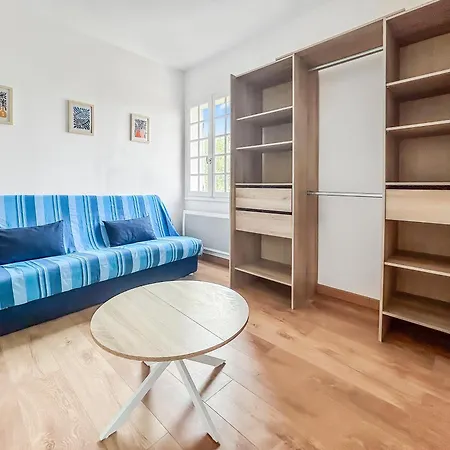 Appartement T2 Lumineux Avec Terrasse A