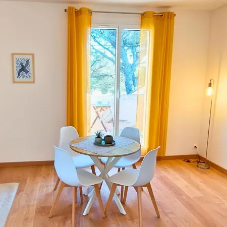 Διαμέρισμα T2 Lumineux Avec Terrasse A