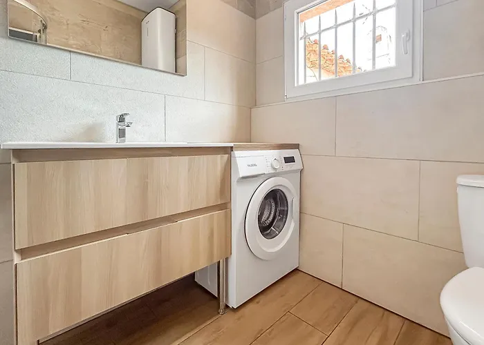 Apartament T2 Lumineux Avec Terrasse A *